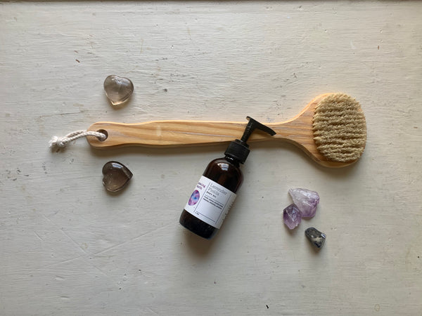 Dry Brushing for Health Benefits - Amazing Earth